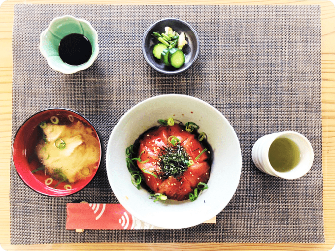 マグロ漬け丼